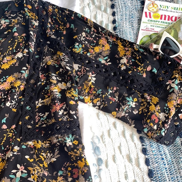 Meadow Rue Floral-Print Crepe Cardigan- Medium - Picture 3 of 5